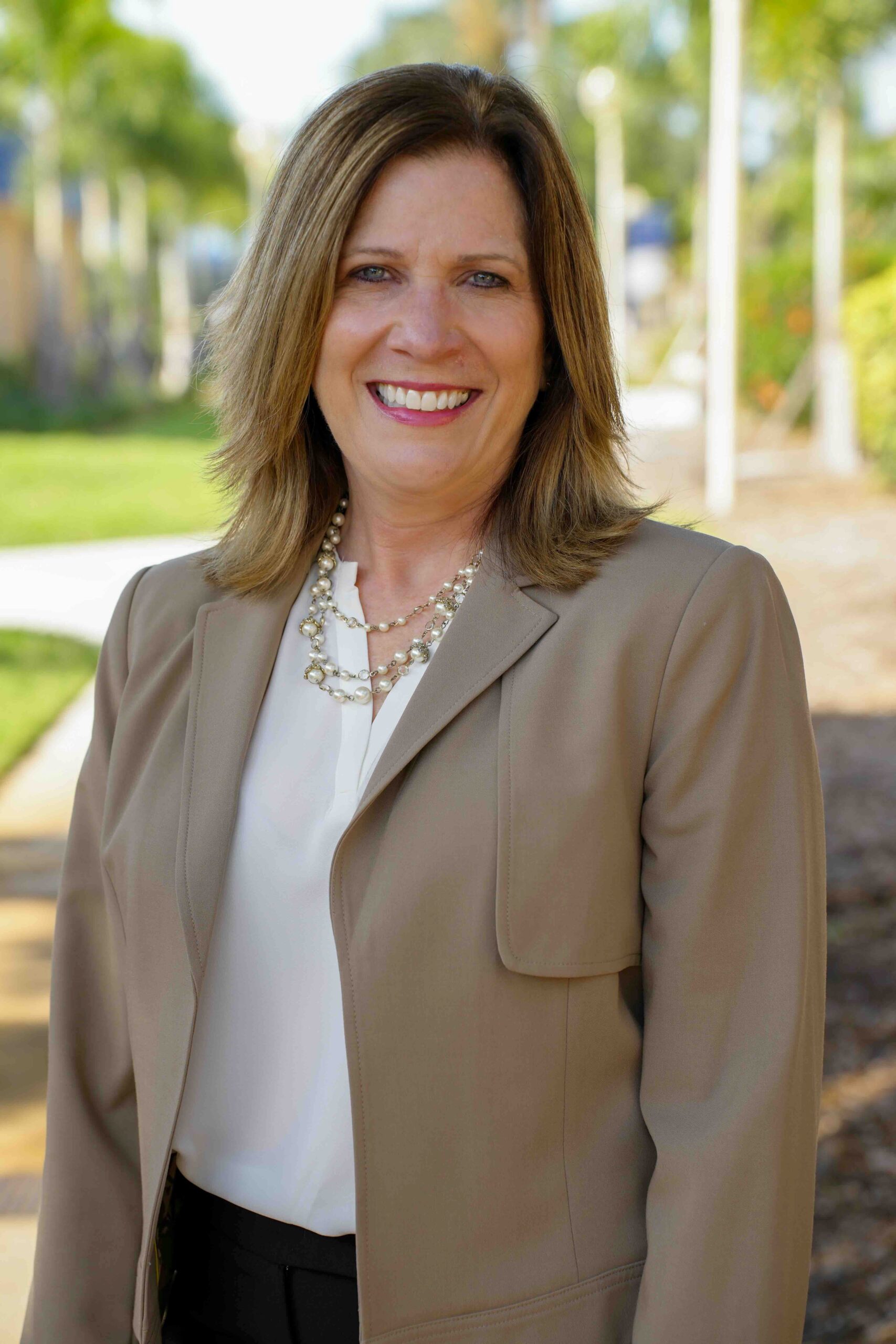 Leading Hospital Nursing Staff, Practice and Care