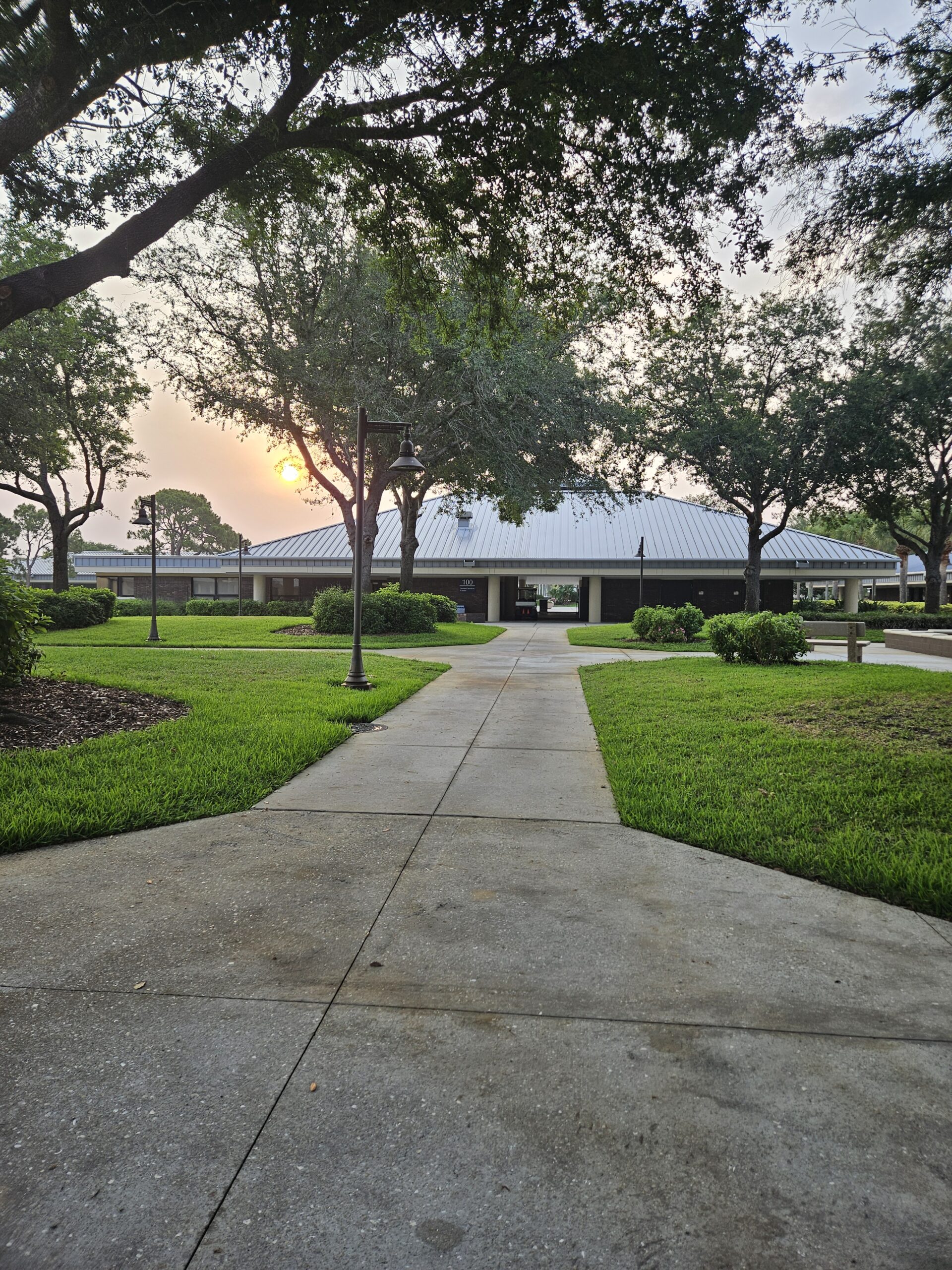 Student Services Center at SCF Venice. Bldg. 100.